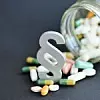 Arzneimittelrecht: Tabletten mit Paragraph