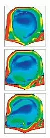 Luftströmung im Coater. Per Computersimulation werden hier drei vertikale Schnitte durch den Coater gezeigt (vorne, mitte, hinten). Die Luft strömt vom Diffusor (rechts unten) in Richtung Abluftschuh (links unten).